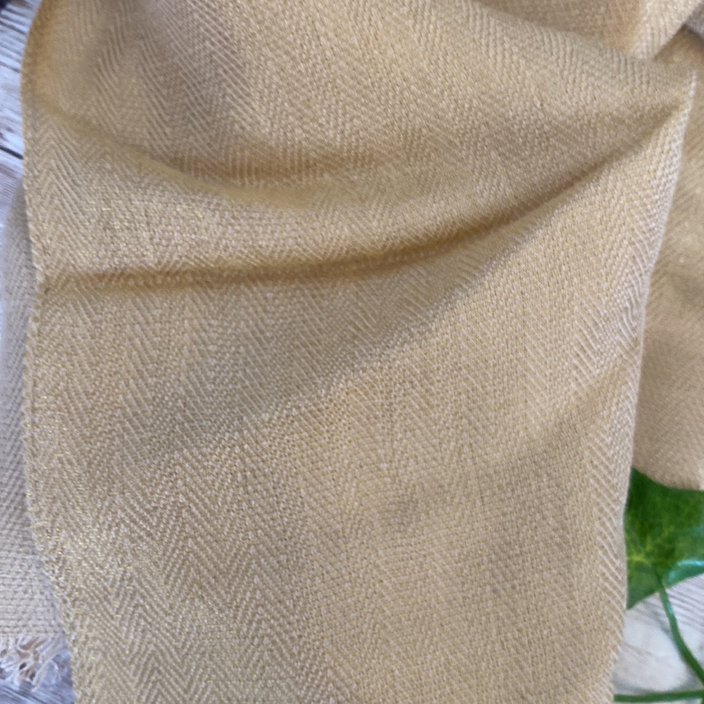 Scarf - Picture 2 of 5